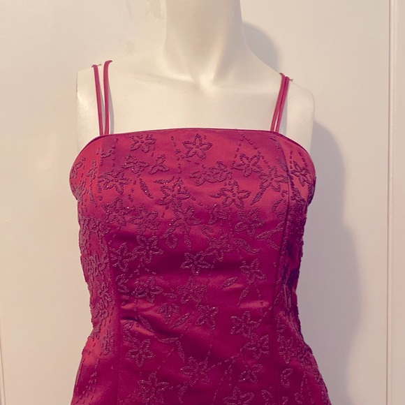 Burgundy A-Line Ball Gown with floral beaded design and lace up back - Picture 5 of 6